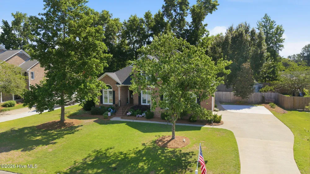 321 Mary Beth Drive Greenville, NC 27858