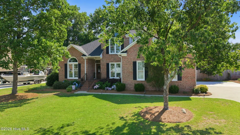 321 Mary Beth Drive Greenville, NC 27858