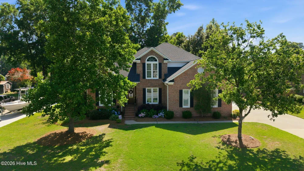 321 Mary Beth Drive Greenville, NC 27858