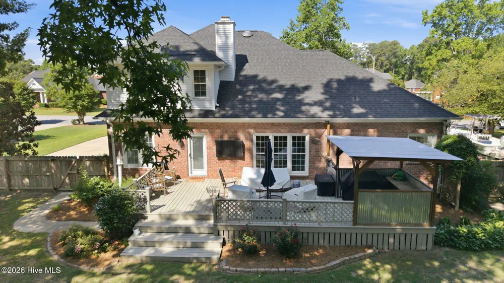 321 Mary Beth Drive Greenville, NC 27858