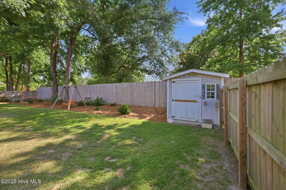 321 Mary Beth Drive Greenville, NC 27858