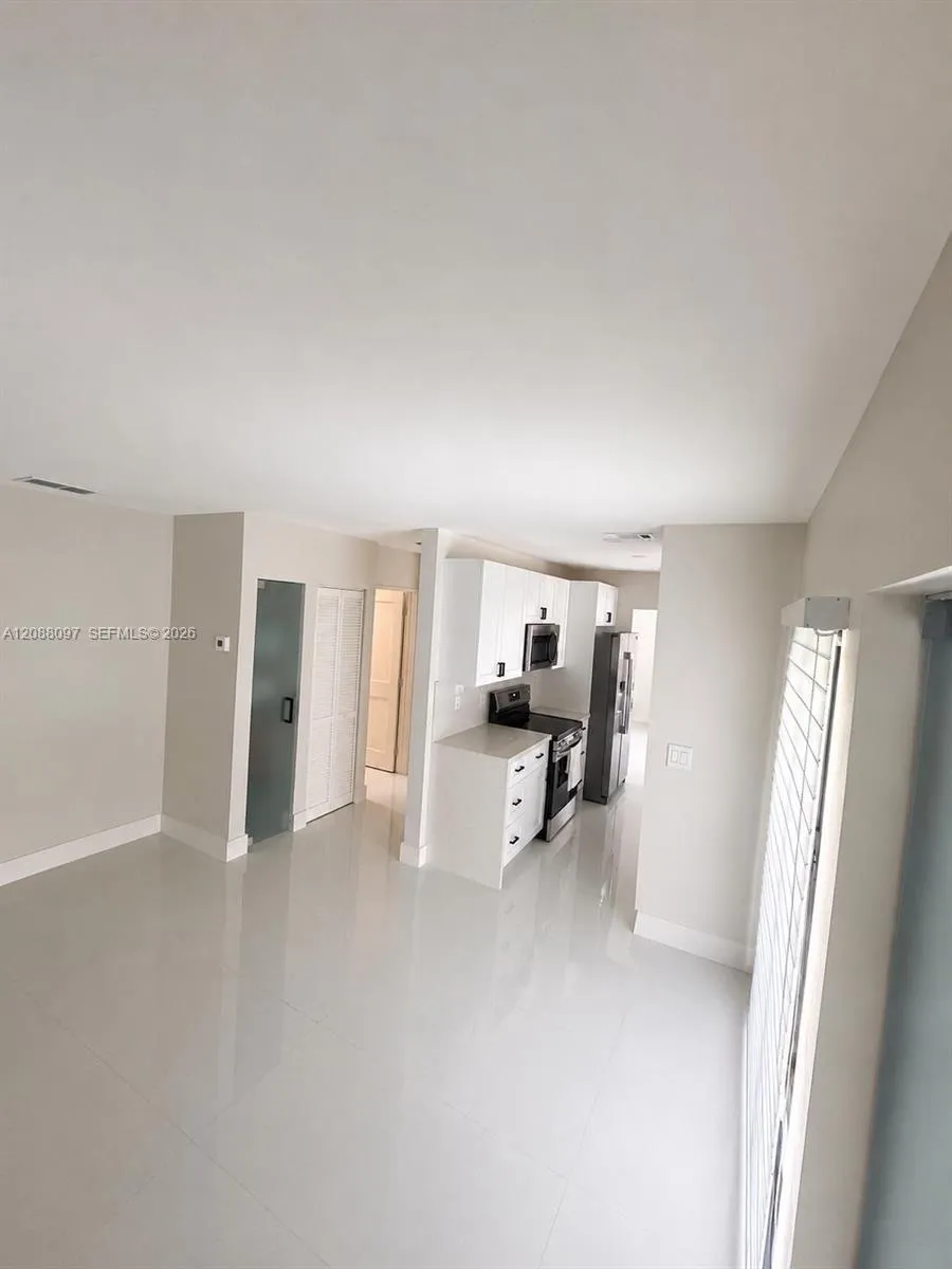 15337 SW 80th Ln Miami, FL 33193