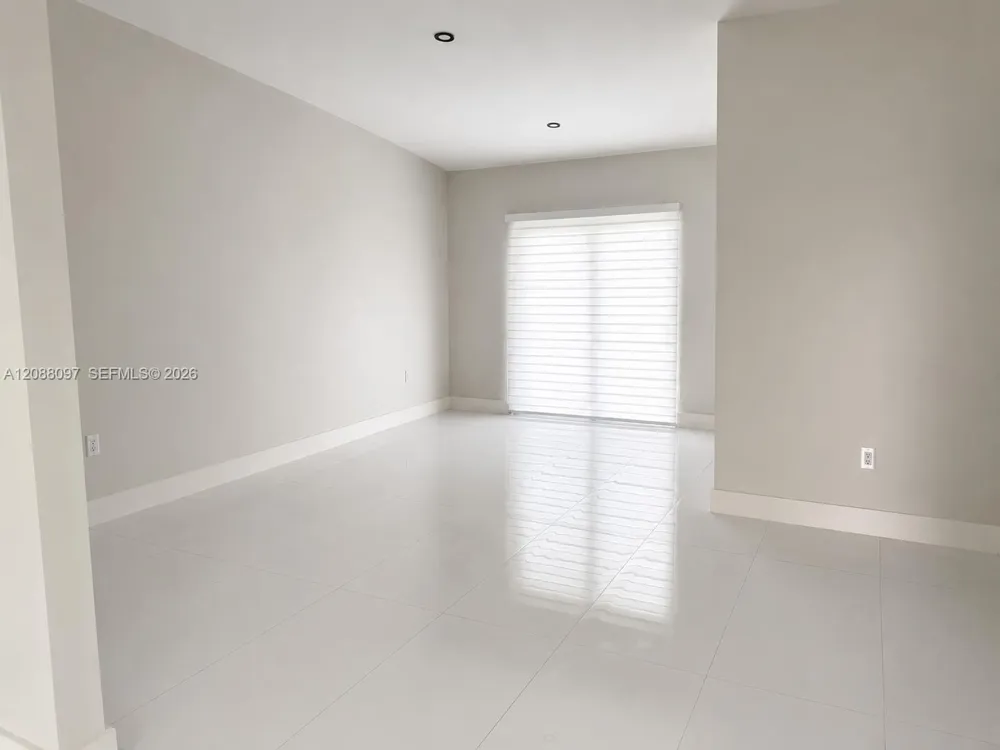 15337 SW 80th Ln Miami, FL 33193