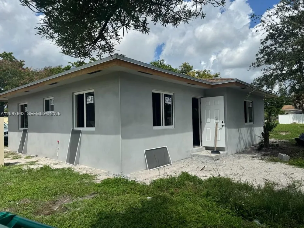 2883 NW 191st Ter Miami Gardens, FL 33056