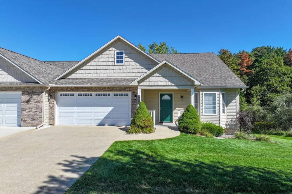 6212 Bainbridge Drive Swartz Creek City, MI 48473