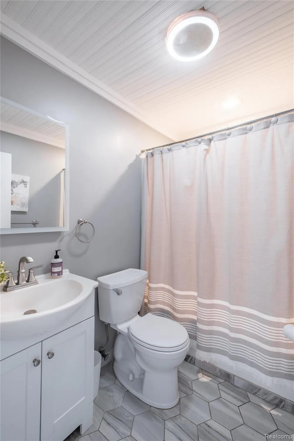 10250 Duffield Road Gaines Township, MI 48436