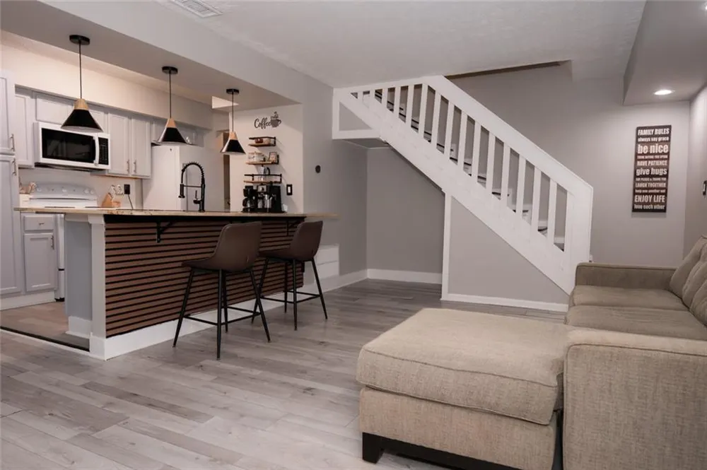 1384 Old Coach Road SW Marietta, GA 30008