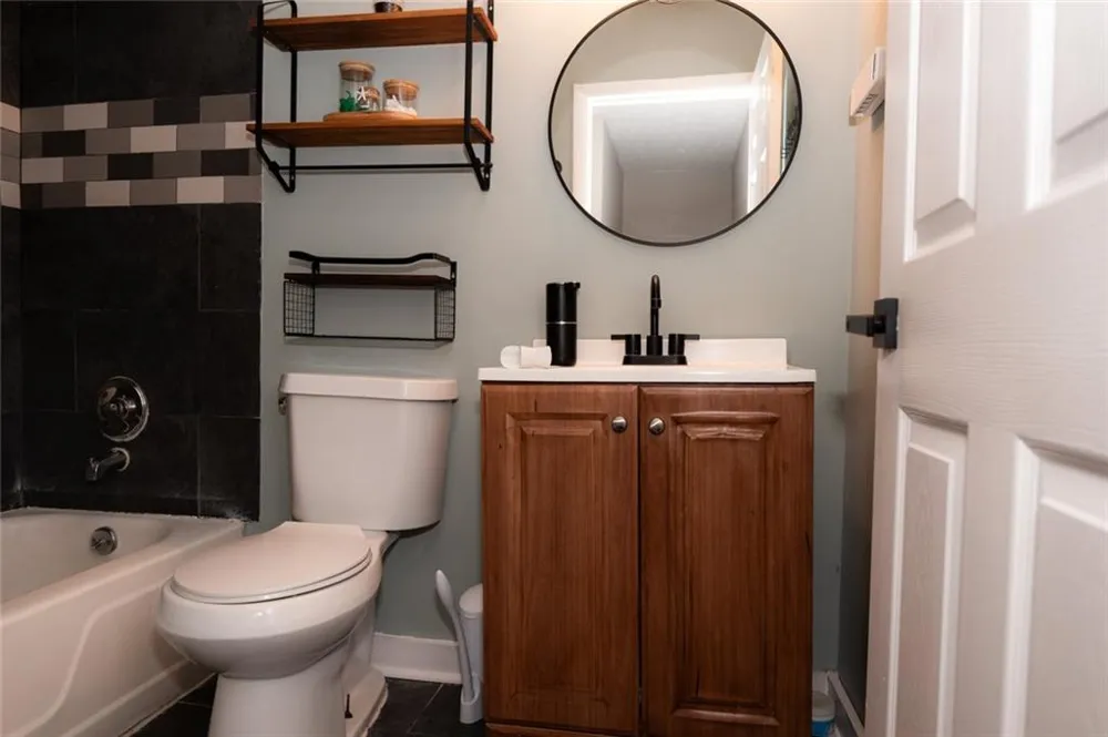 1384 Old Coach Road SW Marietta, GA 30008