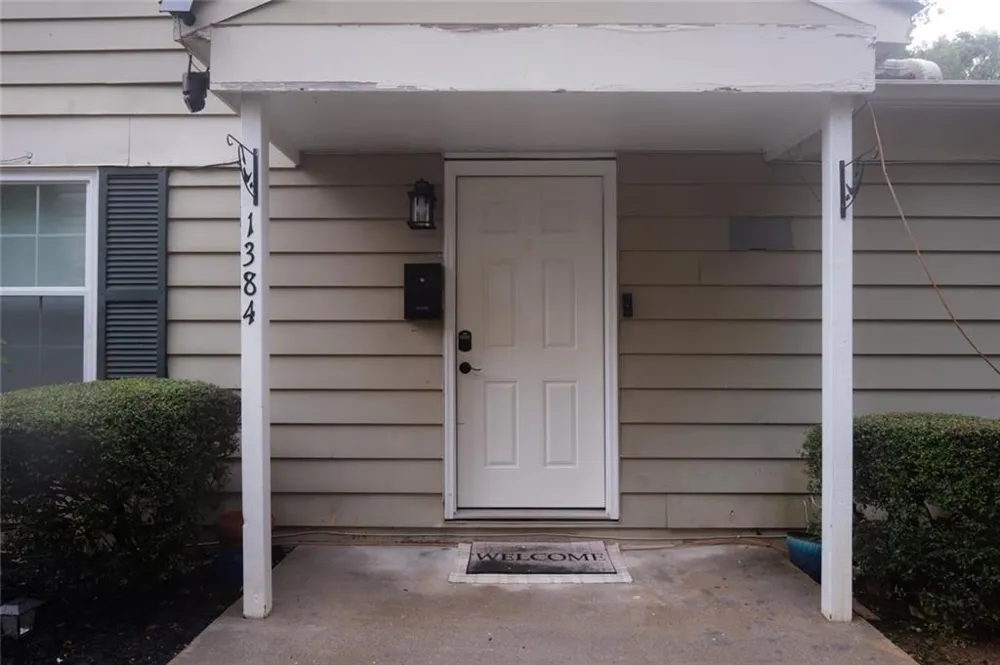 1384 Old Coach Road SW Marietta, GA 30008