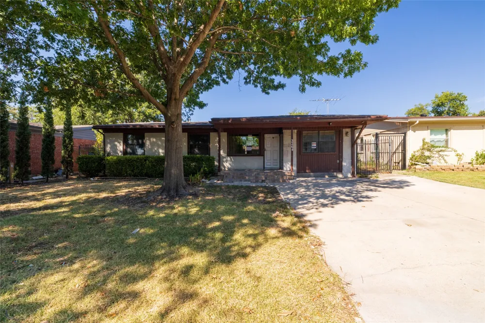 3264 Hillglenn Road Dallas, TX 75228