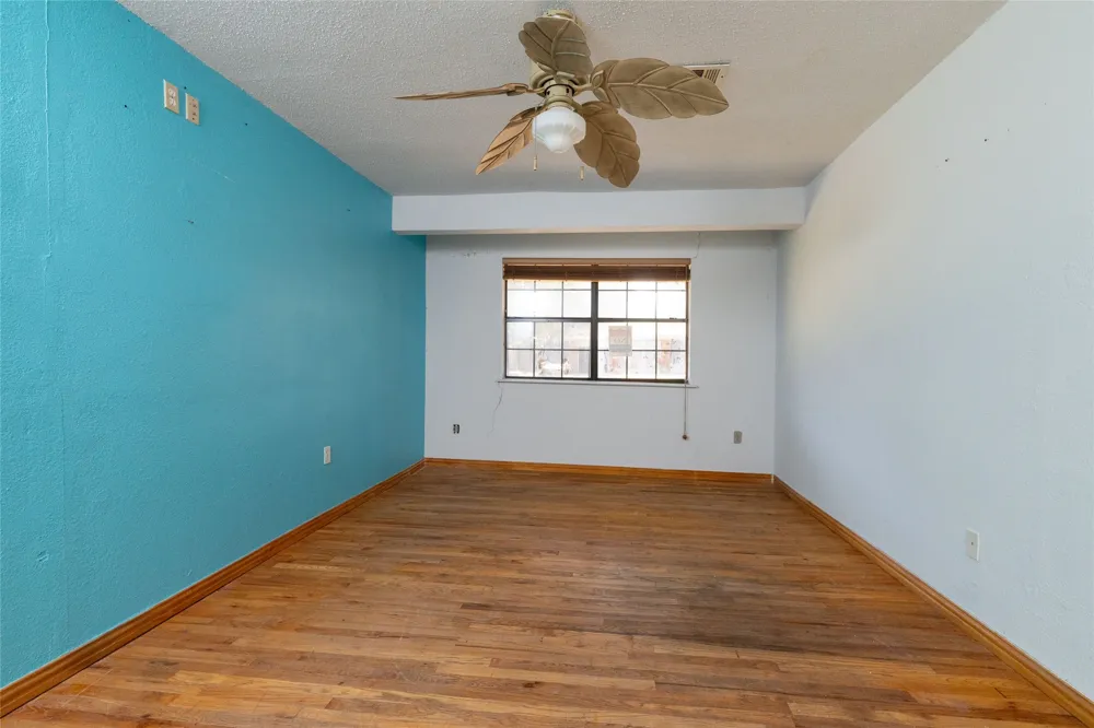 3264 Hillglenn Road Dallas, TX 75228