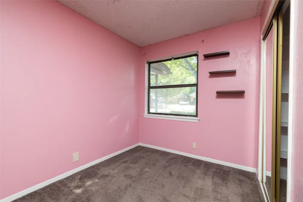 3264 Hillglenn Road Dallas, TX 75228