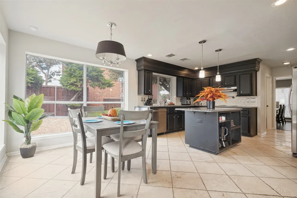 2250 Strathmore Drive Highland Village, TX 75077