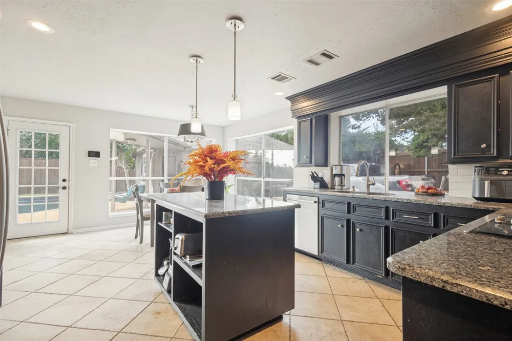 2250 Strathmore Drive Highland Village, TX 75077