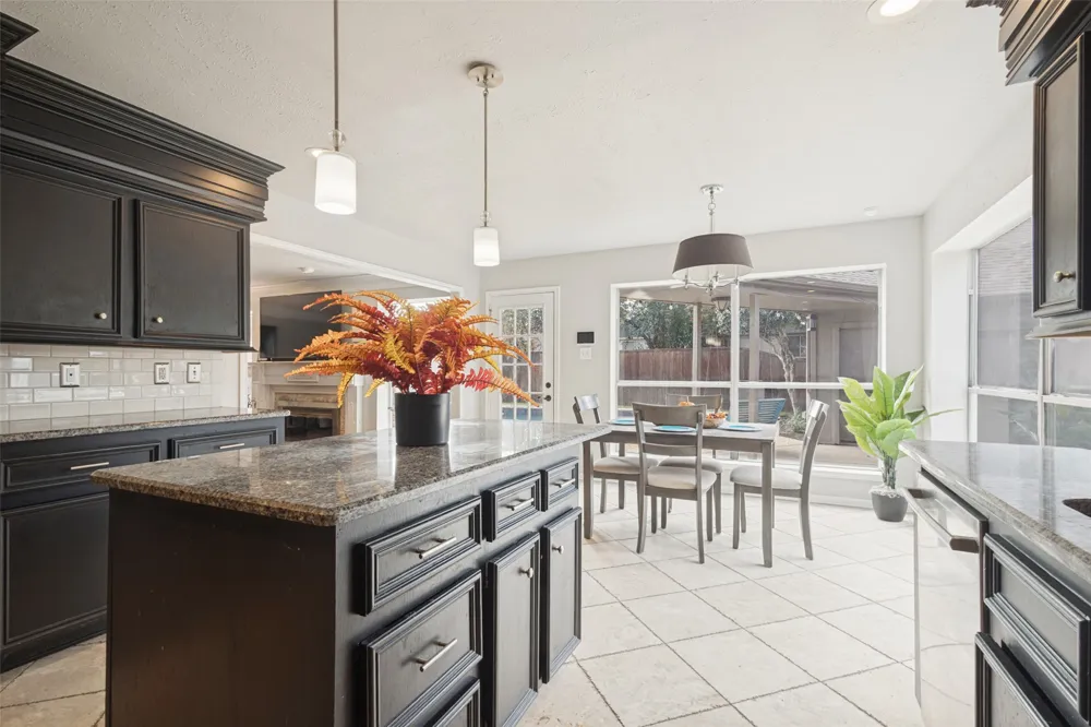 2250 Strathmore Drive Highland Village, TX 75077