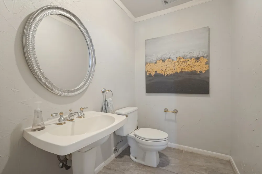 2250 Strathmore Drive Highland Village, TX 75077