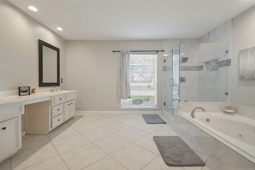 2250 Strathmore Drive Highland Village, TX 75077