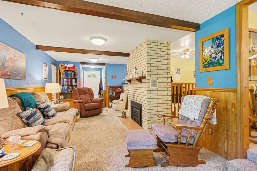 16261 Gierman Drive Spring Lake, MI 49456