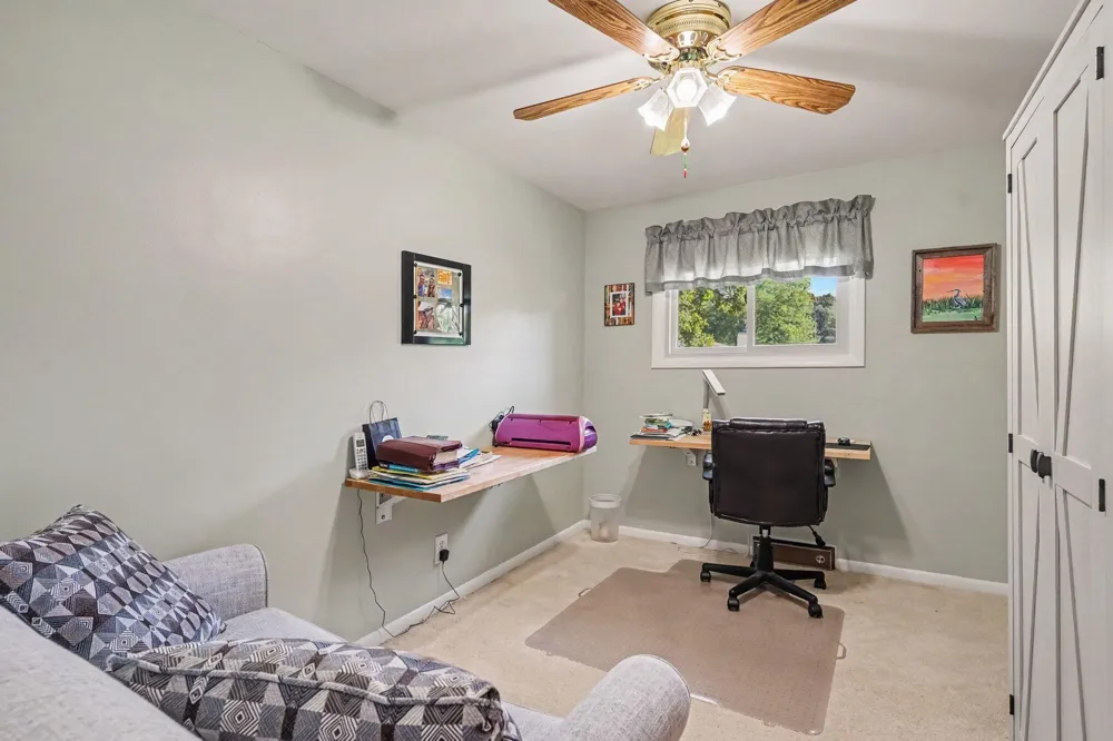16261 Gierman Drive Spring Lake, MI 49456