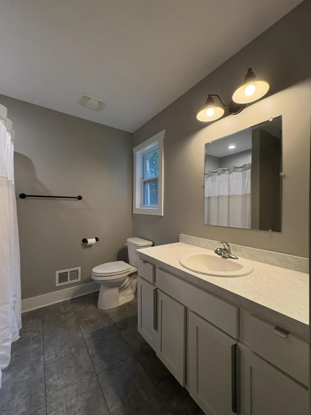 4015 Bullseye Lane Dorr, MI 49323