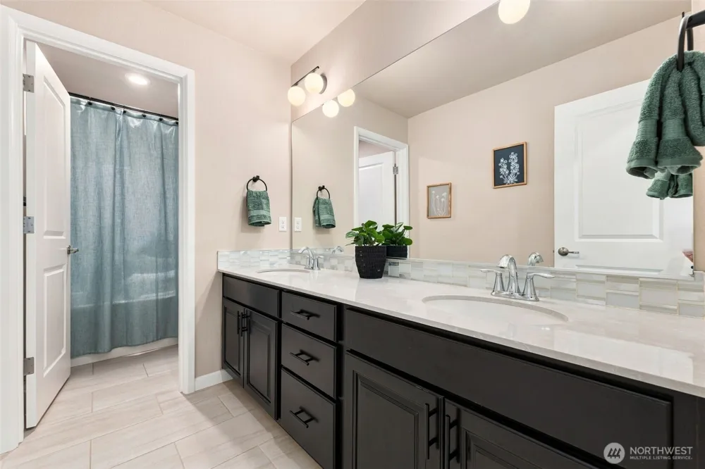 10332 Driftwood Ave Gig Harbor, WA 98332