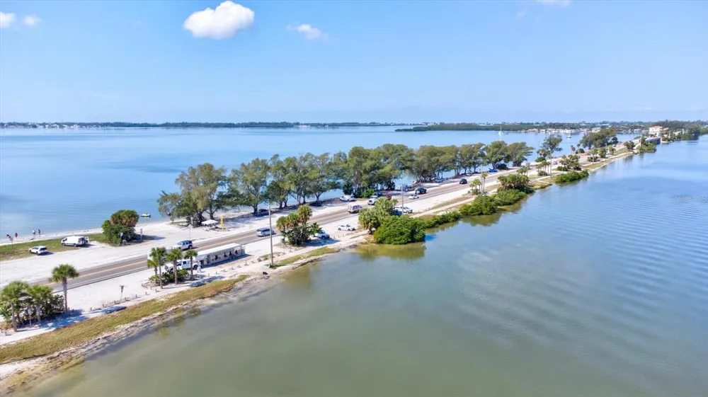6314 7TH AVENUE W #6314 Bradenton, FL 34209