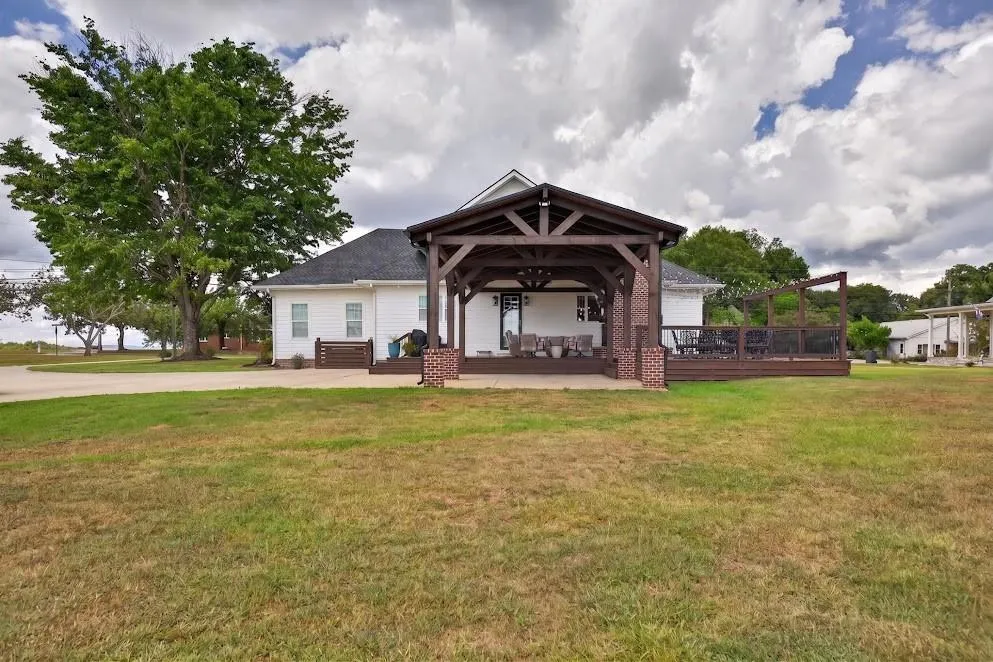 222 Old Highway 27 S Roopville, GA 30170