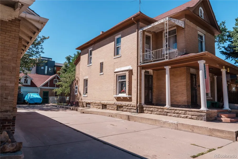 2742 W 24th Avenue Denver, CO 80211