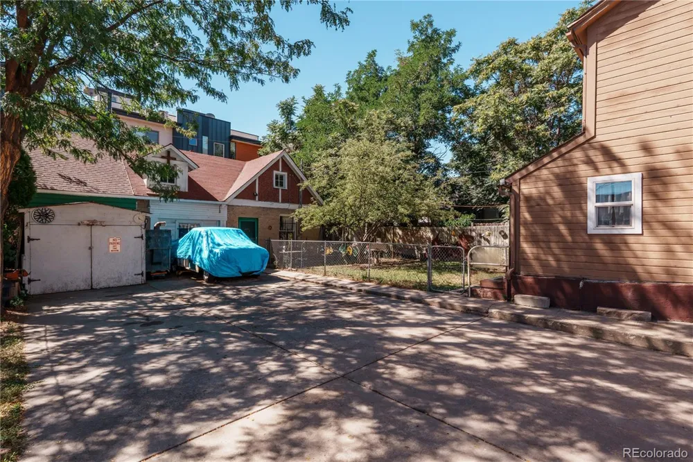 2742 W 24th Avenue Denver, CO 80211
