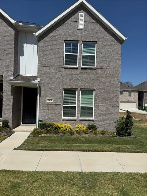 5123 Community Street
