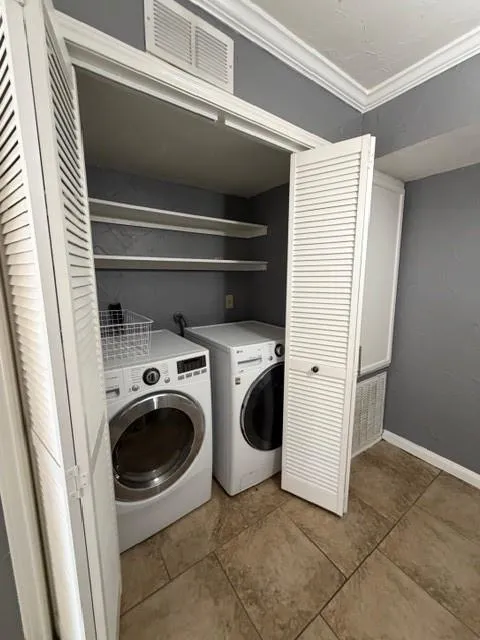 7200 Clarewood #702 Houston, TX 77036