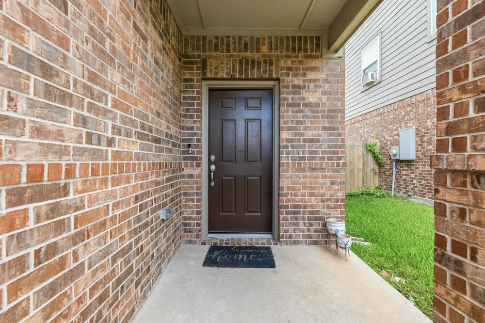 11670 El Rubi Drive Houston, TX 77048