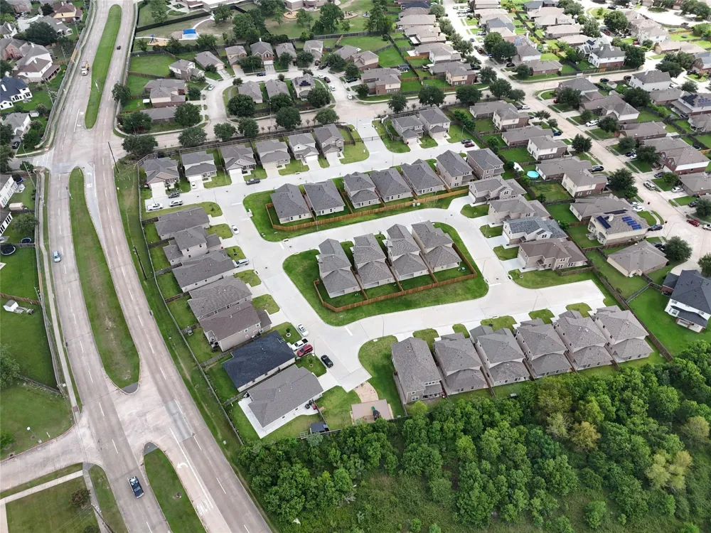 2803 Topiary Lane Houston, TX 77014