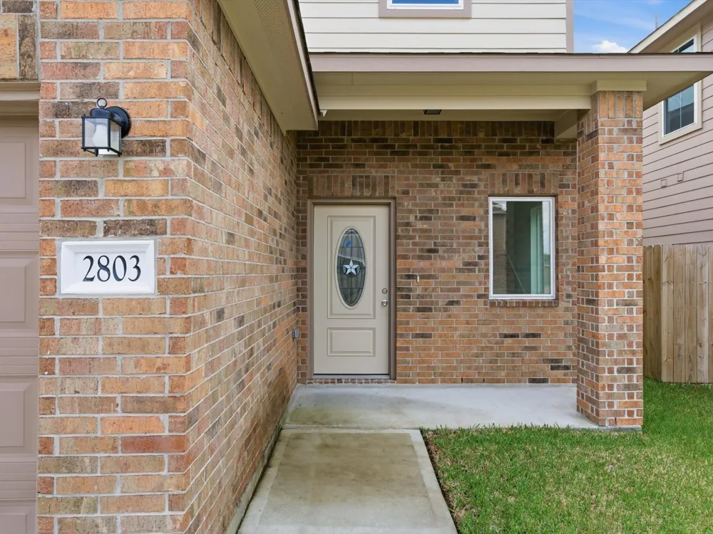 2803 Topiary Lane Houston, TX 77014