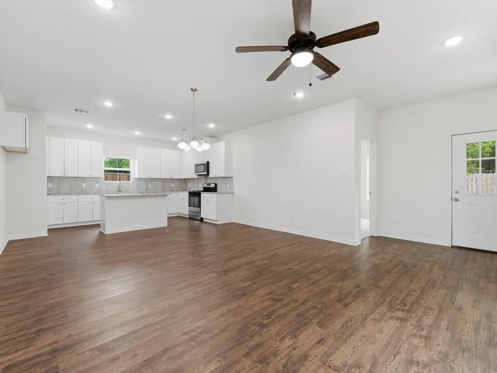 2803 Topiary Lane Houston, TX 77014