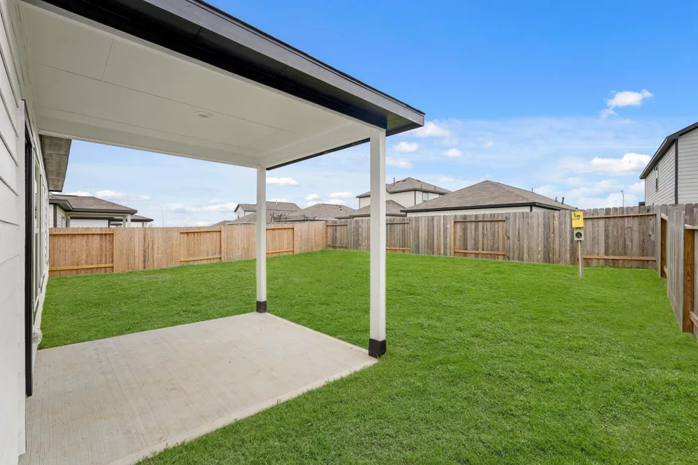 17319 White Peace Drive Waller, TX 77484
