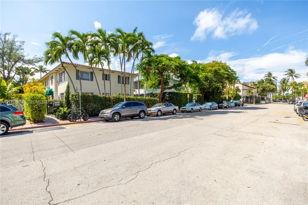 1610 Michigan Ave #5 Miami Beach, FL 33139