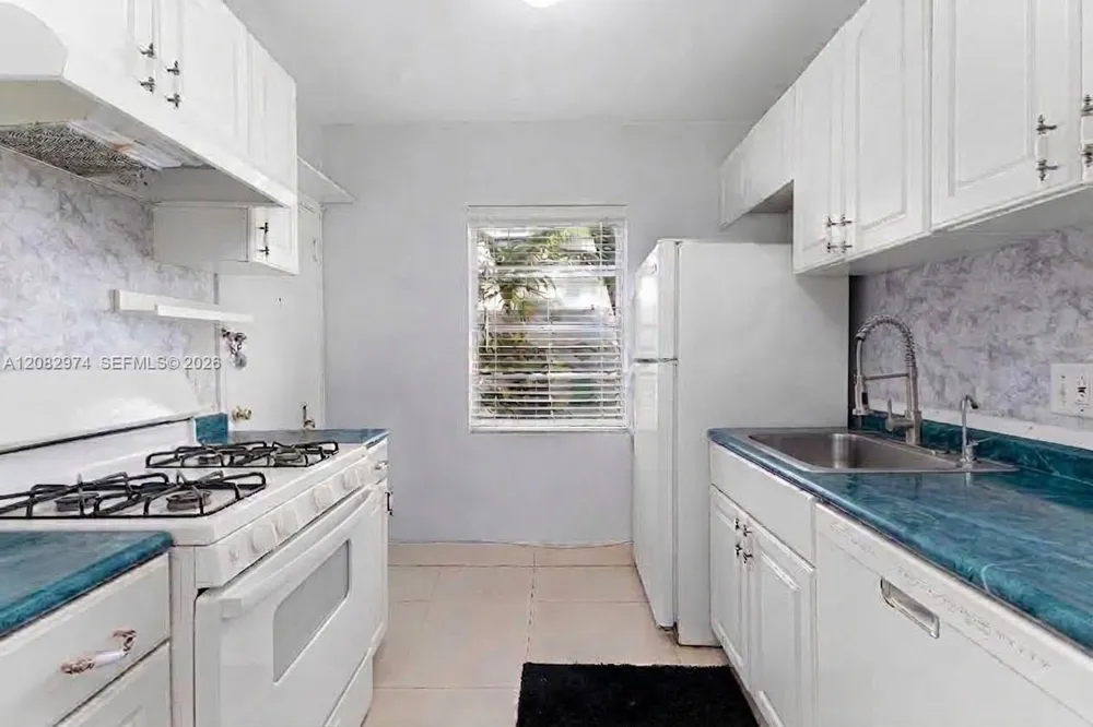 1610 Michigan Ave #5 Miami Beach, FL 33139