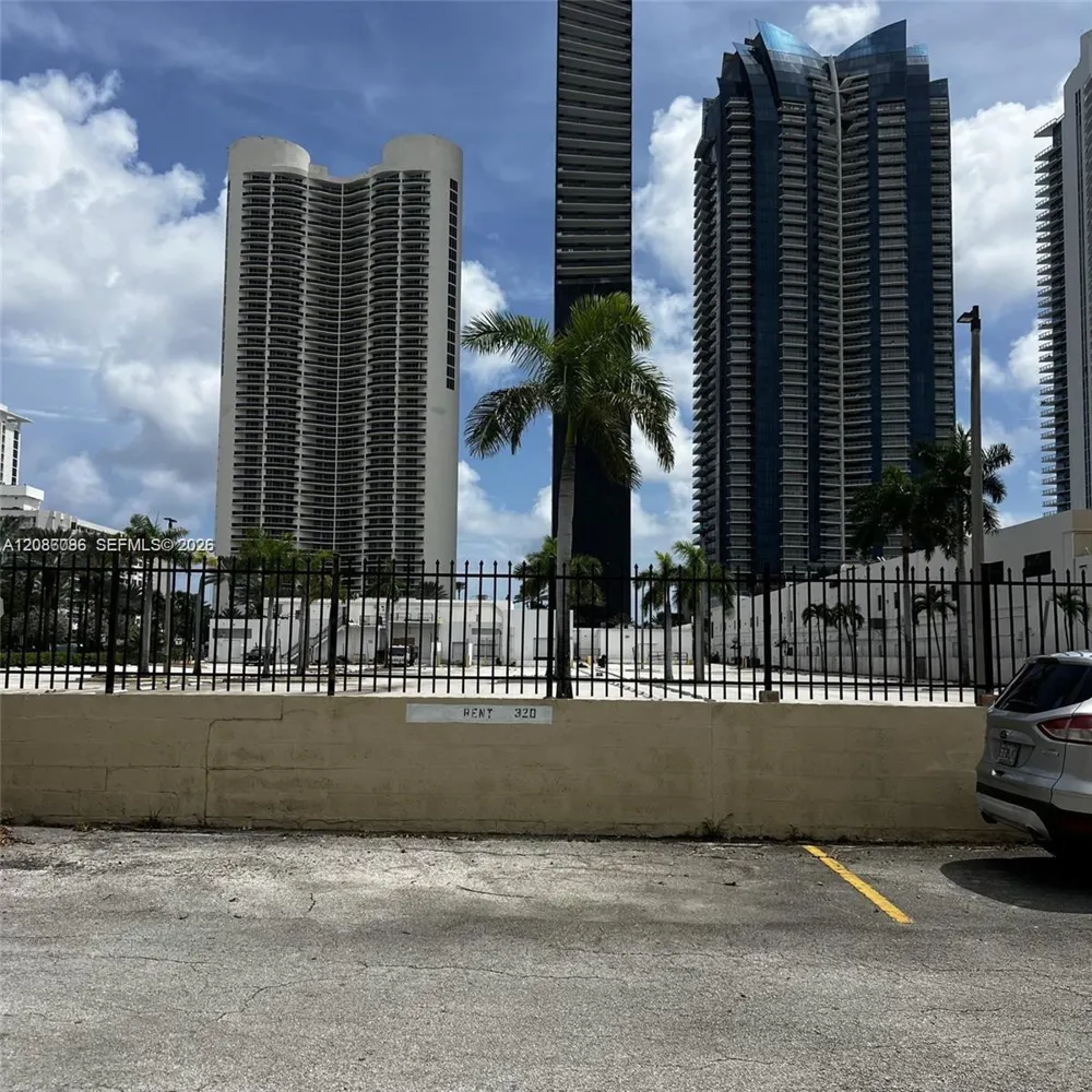 200 172nd St #504 Sunny Isles Beach, FL 33160