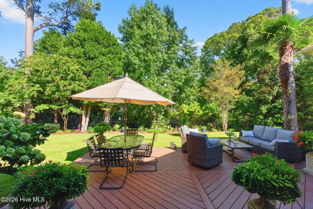2761 Cedar Crest Drive Southport, NC 28461