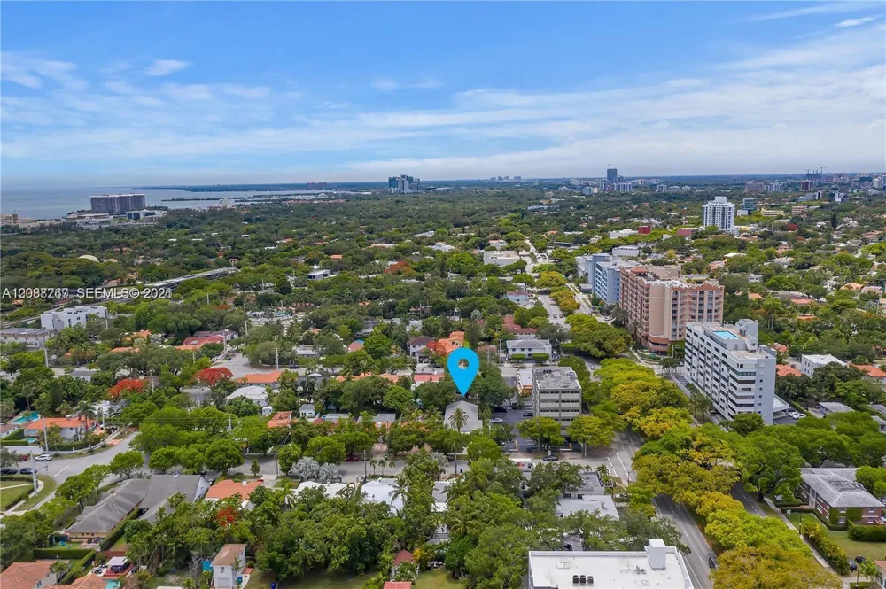 270 SW 29th Rd Miami, FL 33129