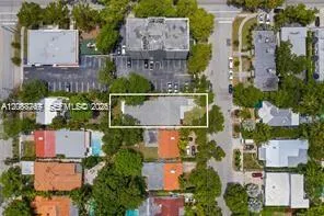 270 SW 29th Rd Miami, FL 33129