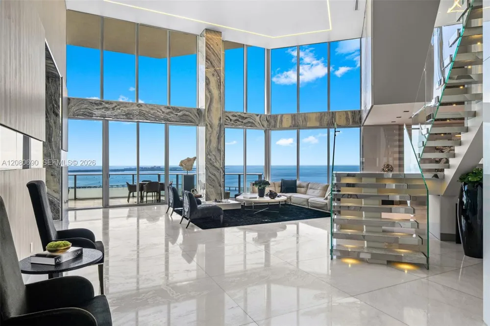 1300 Brickell Bay Dr #PH4400 Miami, FL 33131