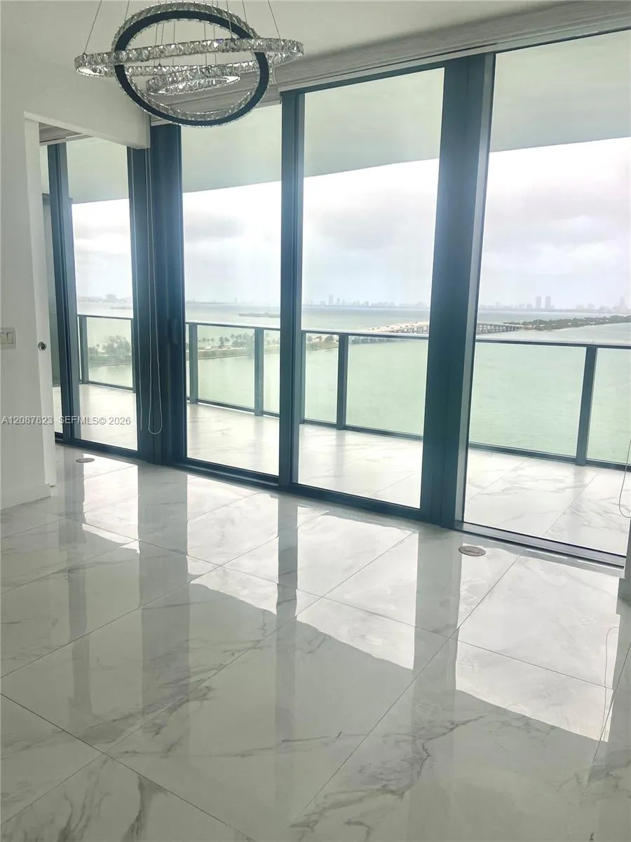 3131 NE 7th Ave #1505 Miami, FL 33137