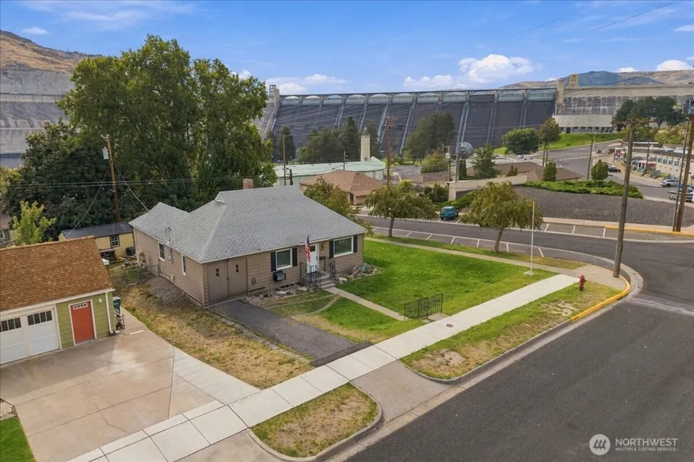 203 Ferry Street Coulee Dam, WA 99116