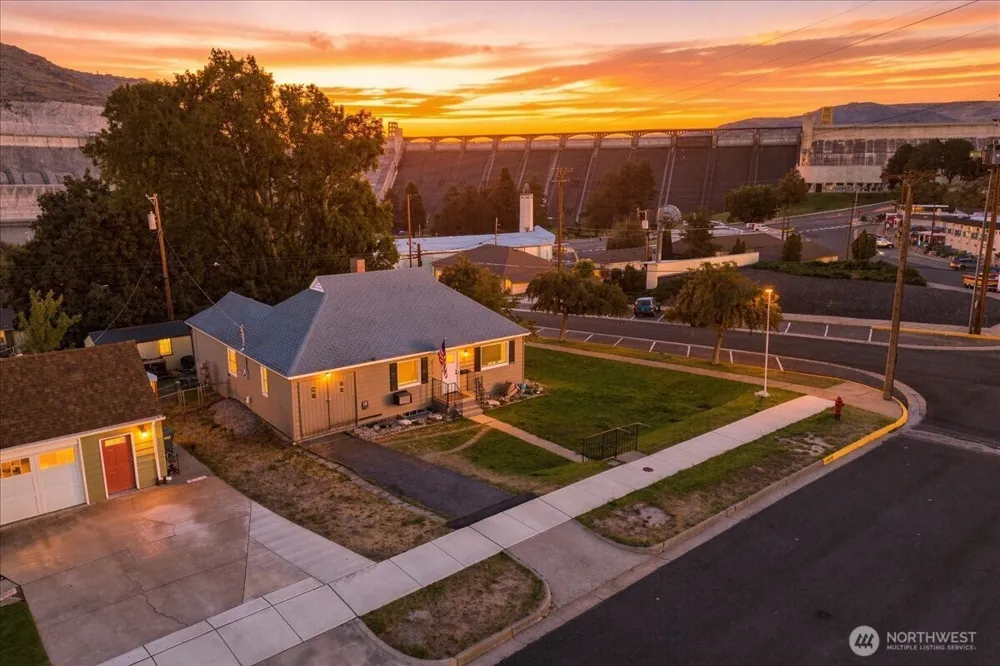 203 Ferry Street Coulee Dam, WA 99116