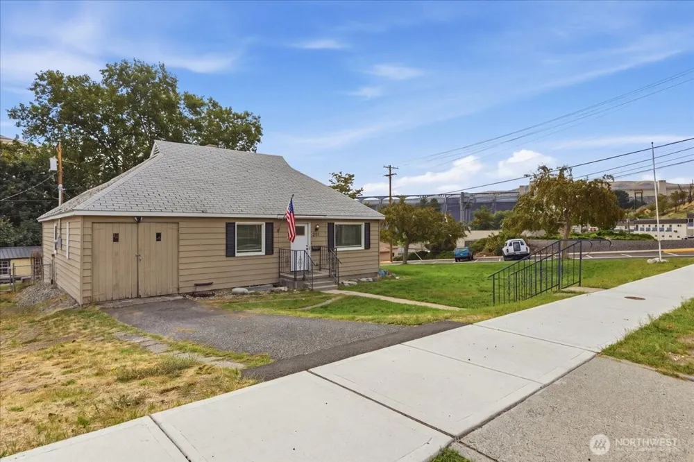 203 Ferry Street Coulee Dam, WA 99116