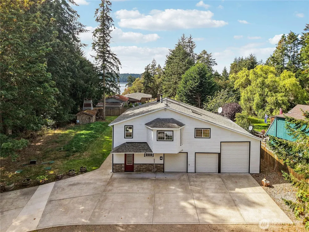 196 Nolton Road Nordland, WA 98358