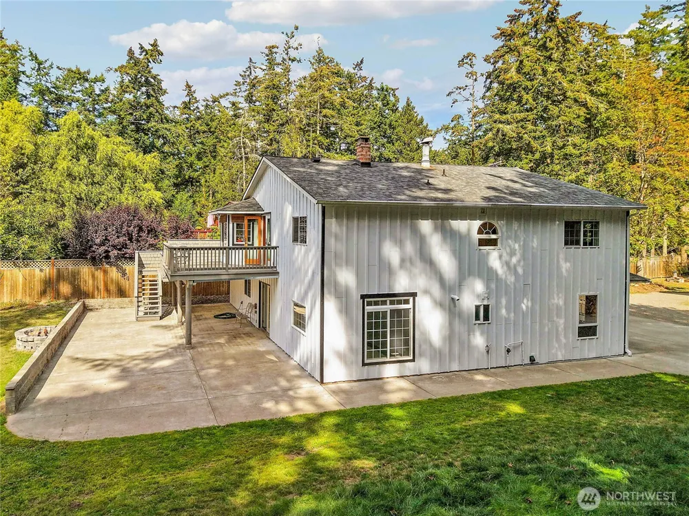 196 Nolton Road Nordland, WA 98358