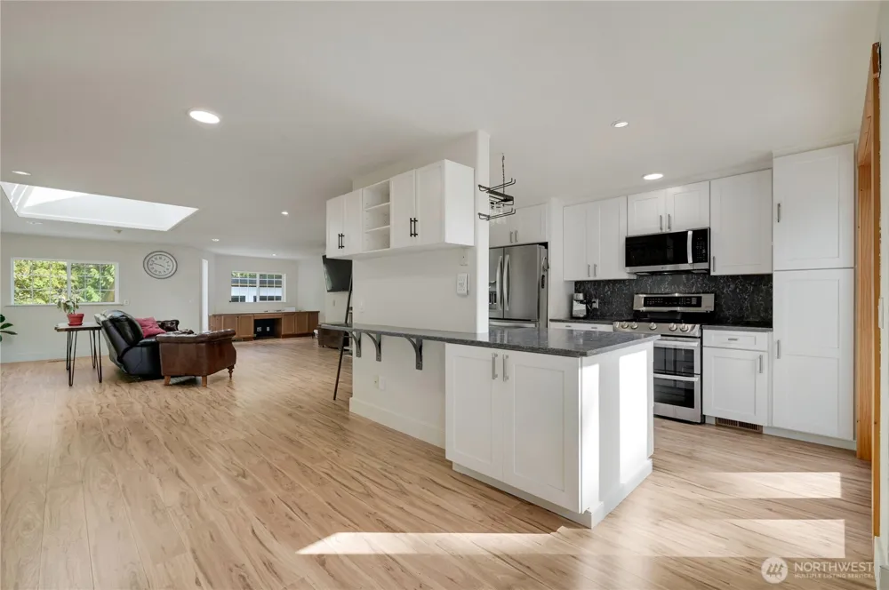 196 Nolton Road Nordland, WA 98358